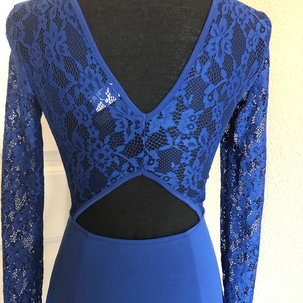 🌺 H & M DRESS WITH MATCHING COLOR LACE - Picture 2 of 8